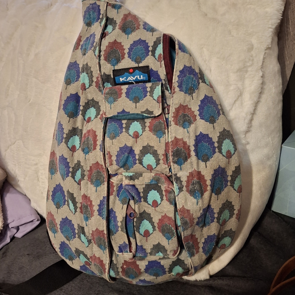 Kavu Multicolor Patterned Sling Backpack with Tea… - image 1